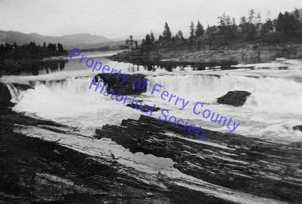 Kettle Falls on the Columbia P082106 © Ferry County Historical Society