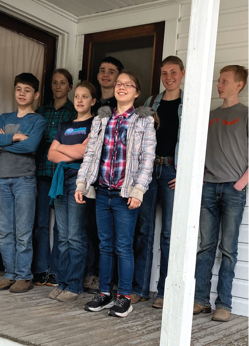 Students from Grace Christian Academy visited<br />
the Slagle historic home this fall, expressing<br />
appreciation for differences and similarities<br />
between life in early Republic and today